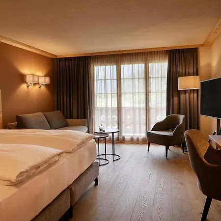 Hotel Alpenland Gstaad