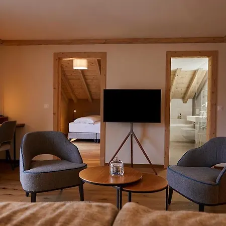 Alpenland Hotel Gstaad