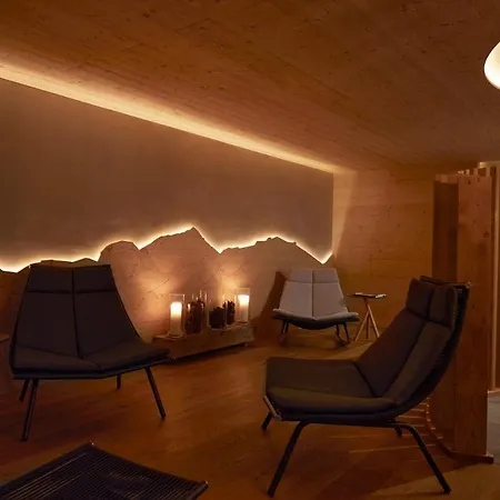 Hotel Alpenland Gstaad