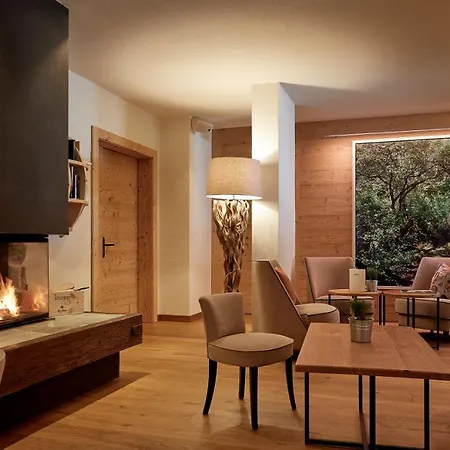 Hotel Alpenland 3*